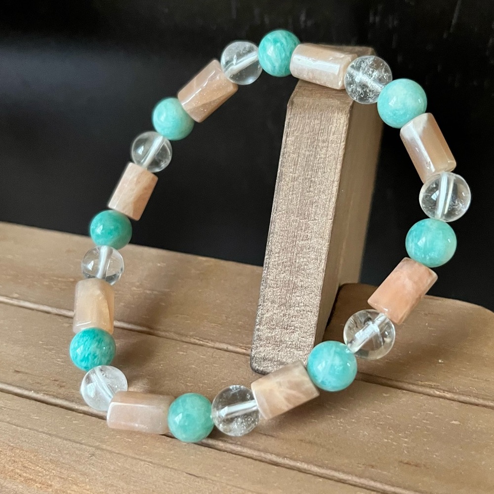 Sunstone, Amazonite & Quartz Natural Stone Crystal 8mm Beaded Stretch Bracelet